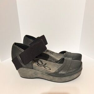 OTBT Wander Out Women's Wedges Black/ (Grey Silver) sz 6.5